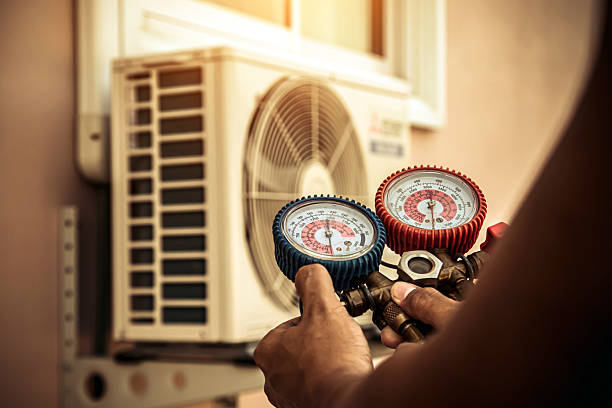 Professional Ductwork Repair technician working in Comanche, OK